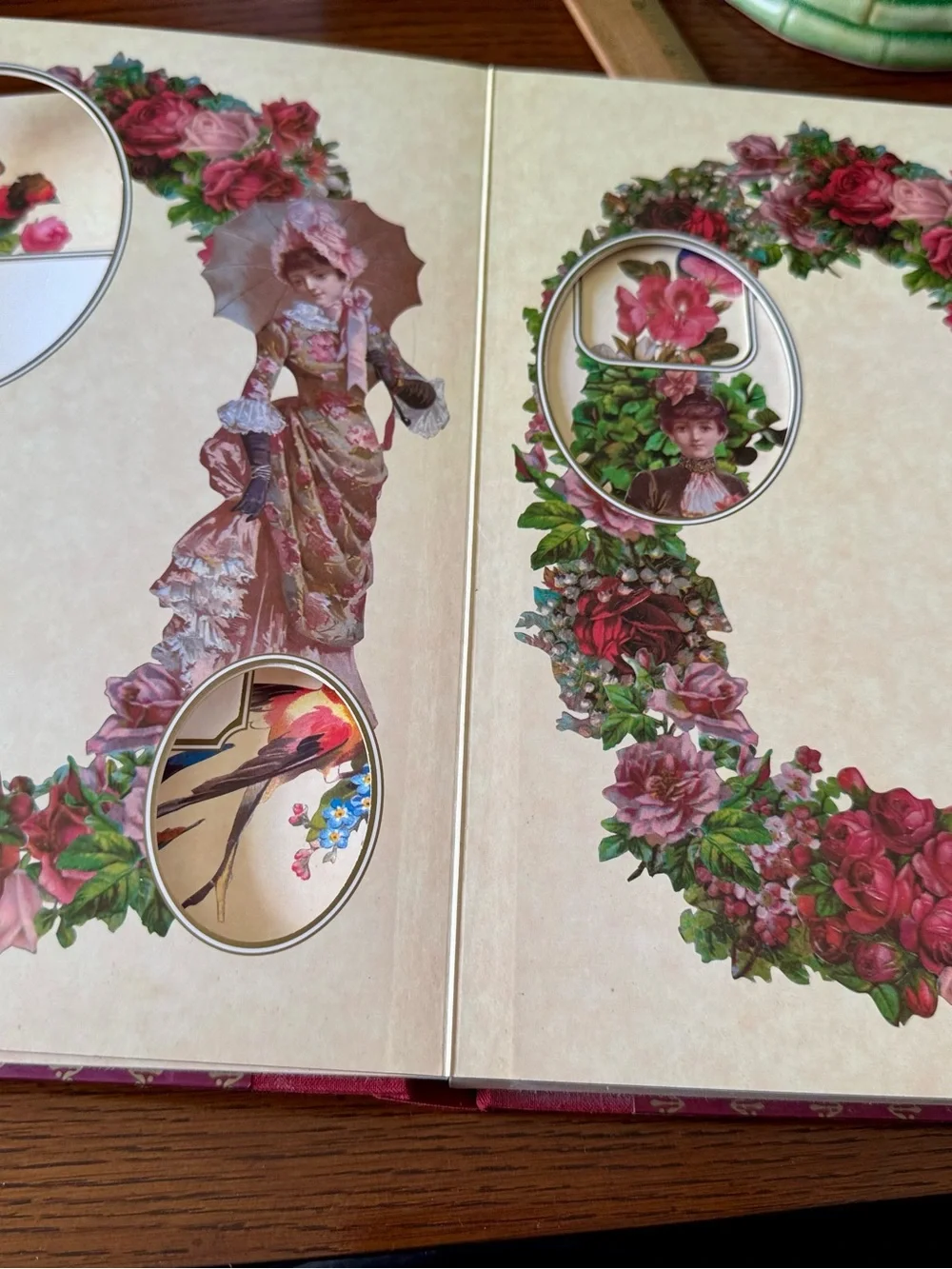 NEW Victoriana Photograph Album Brand New Heavy Duty Beautiful Colorful Pages